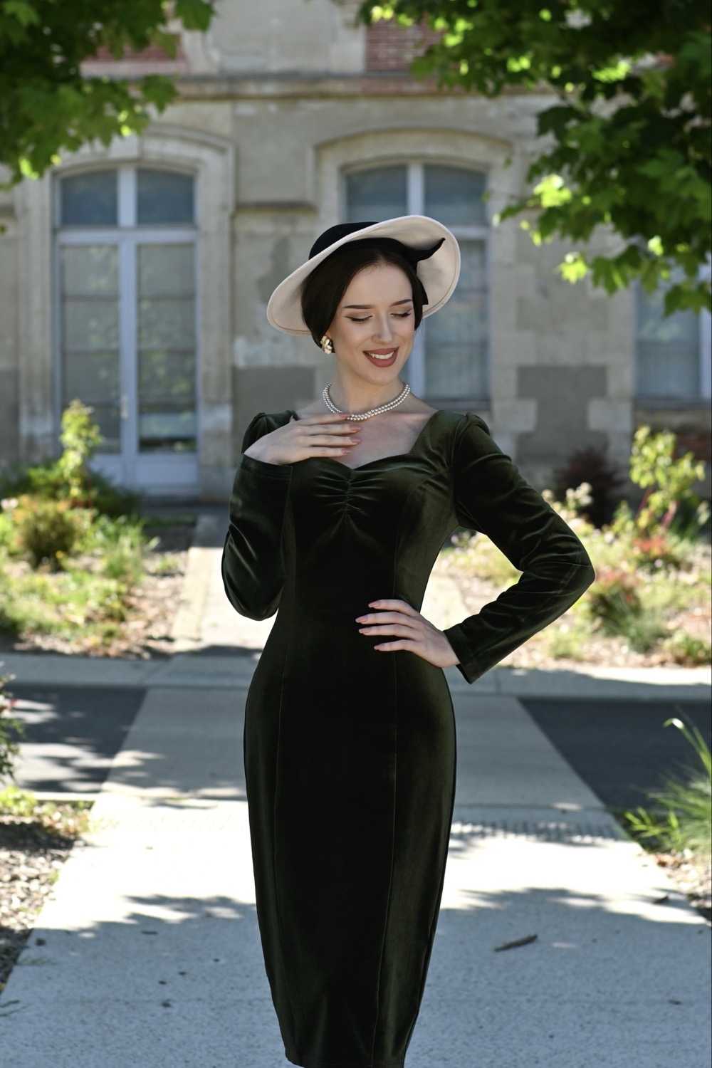 Carmen Velvet Wiggle Dress